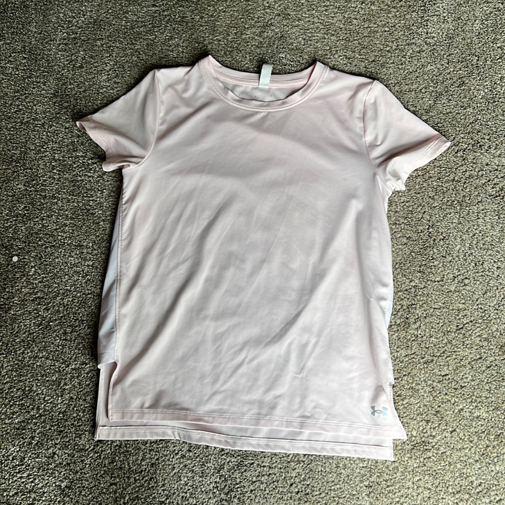 Light pink under armor breathable t-shirt